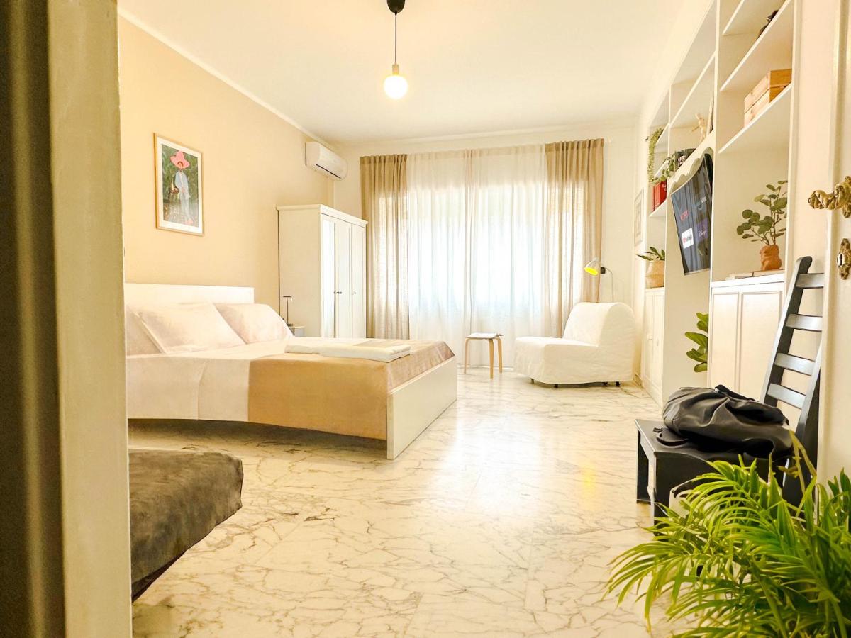 Gemma – Vatican Metro XL Apartment – 4 rooms- 13pax