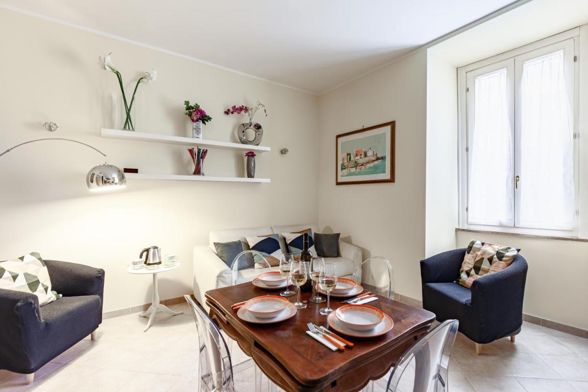 Hostly-Volturno Suite Apartment-Center of Rome