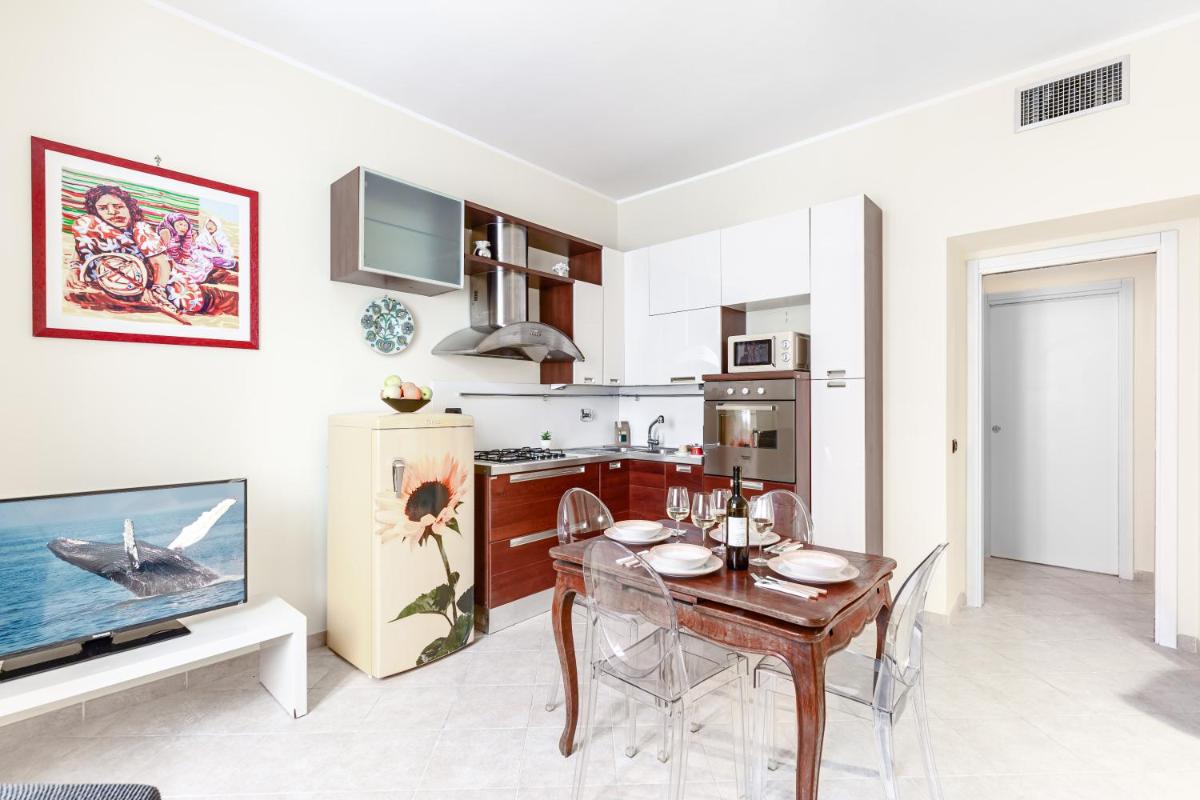 Hostly-Volturno Suite Apartment-Center of Rome