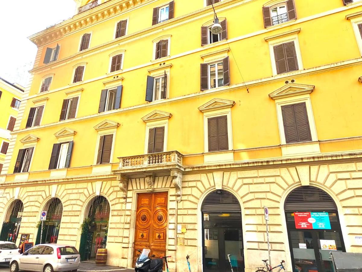 Hostly-Volturno Suite Apartment-Center of Rome