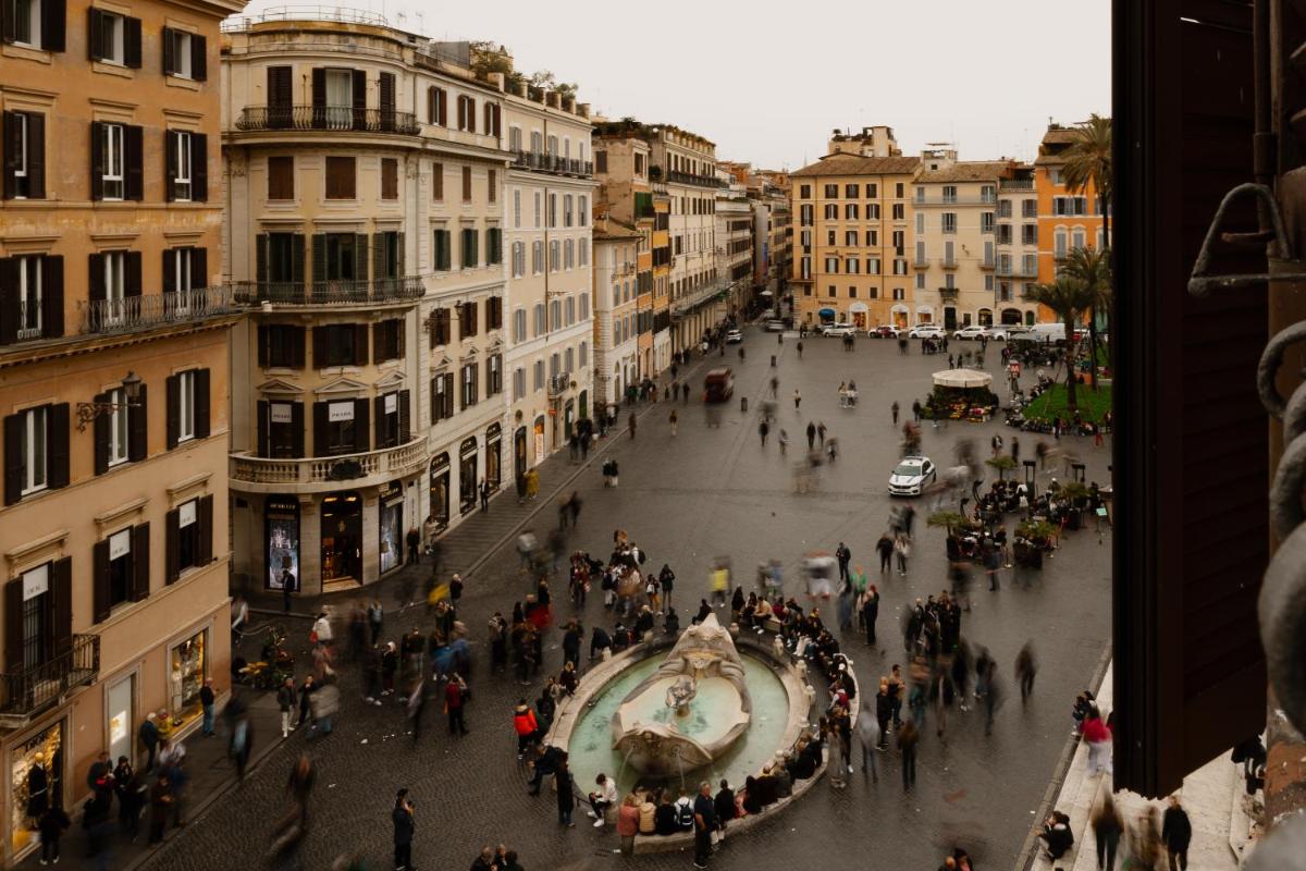 Piazza di Spagna 9