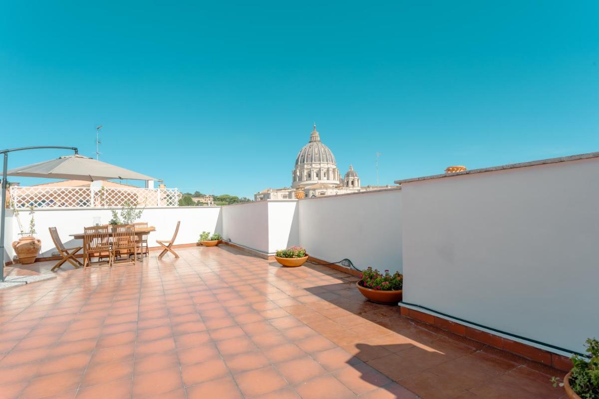 Saint Peter’s Luxury Terrace Suites