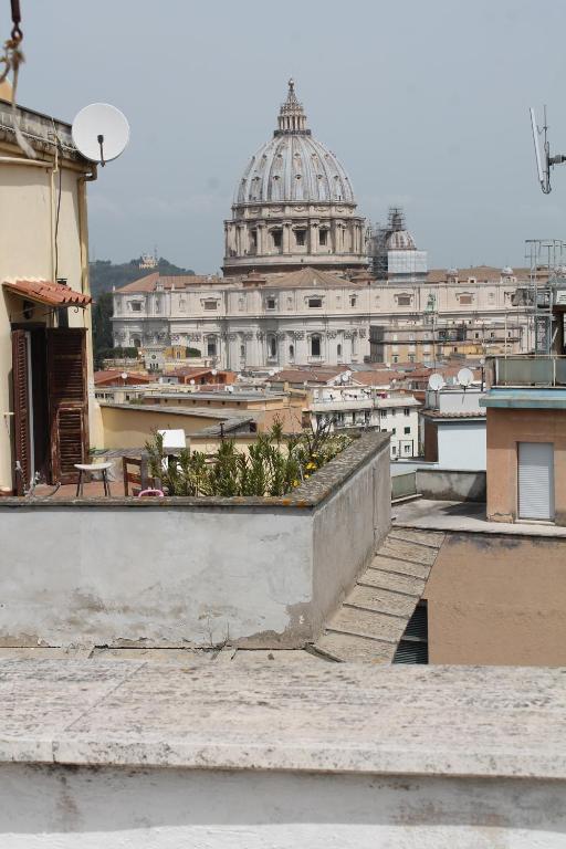 Saint Peter s roof