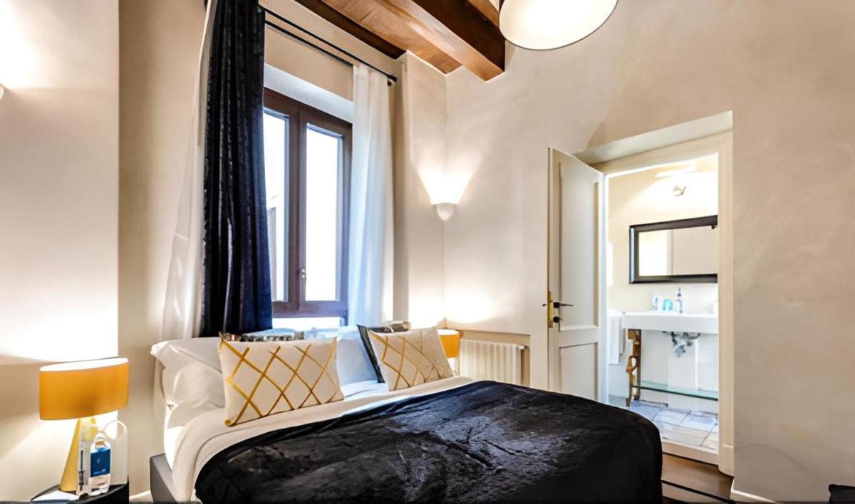 Spanish Steps – Boutique Apartment