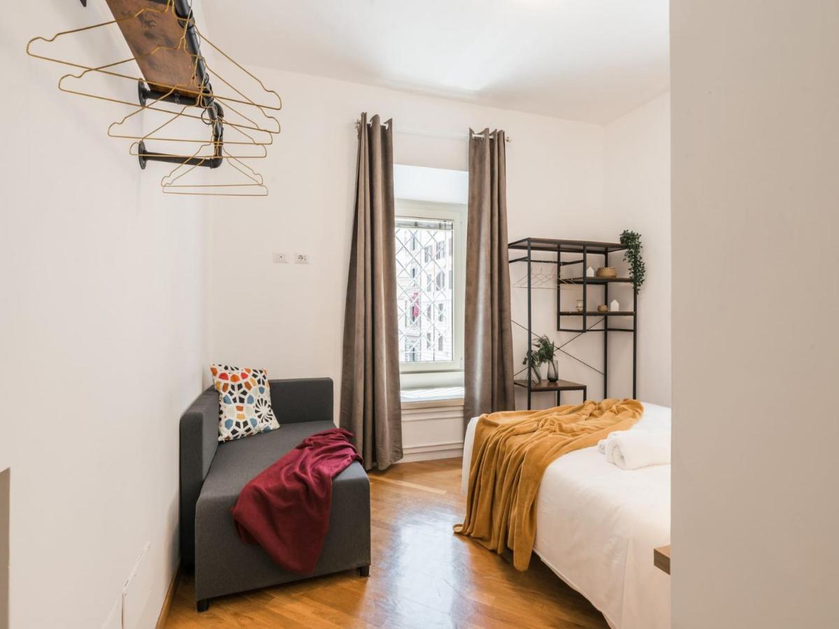 The Best Rent – Spacious three-bedroom apartment near the Colosseum