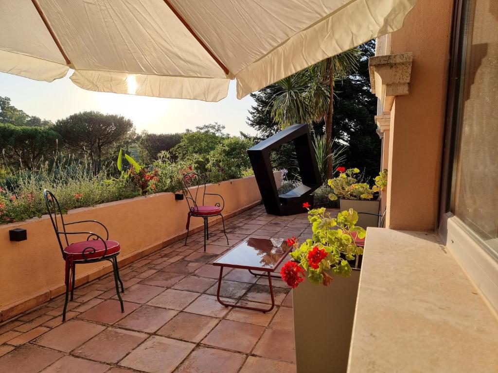 The Olive Grove Roma Guest House