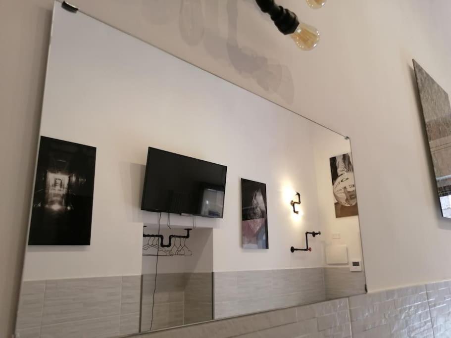 Trastevere Home Gallery