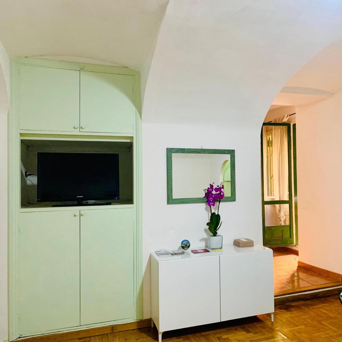 Vacanze Romane Colosseo apartment