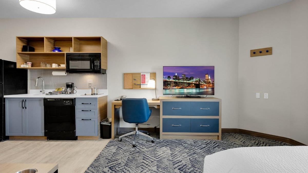 Candlewood Suites San Antonio Downtown, an IHG Hotel