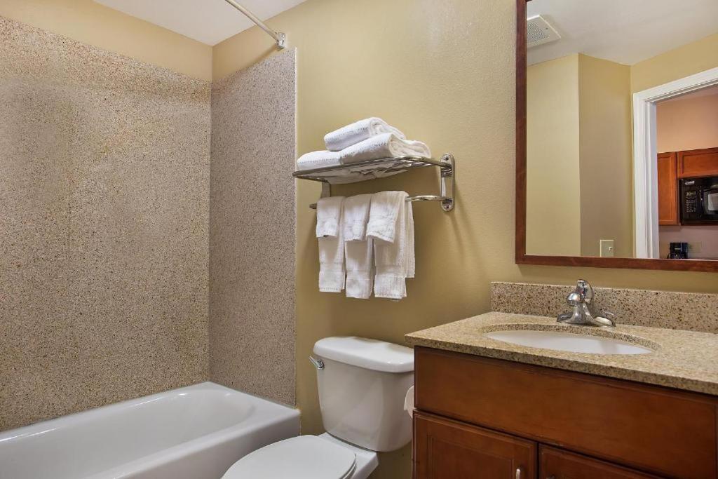 Candlewood Suites San Antonio NW Near SeaWorld, an IHG Hotel