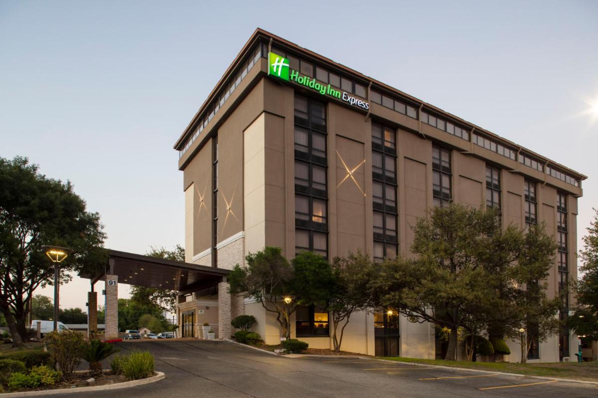 Holiday Inn Express – San Antonio Airport, an IHG Hotel