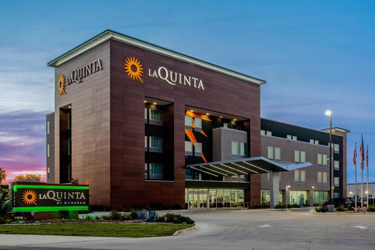 La Quinta by Wyndham San Antonio Alamo City