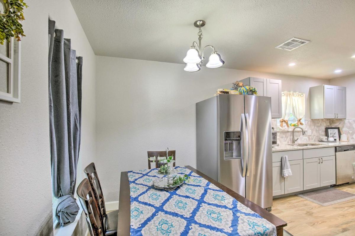 Pet-Friendly San Antonio Gem Near Nature Preserve!