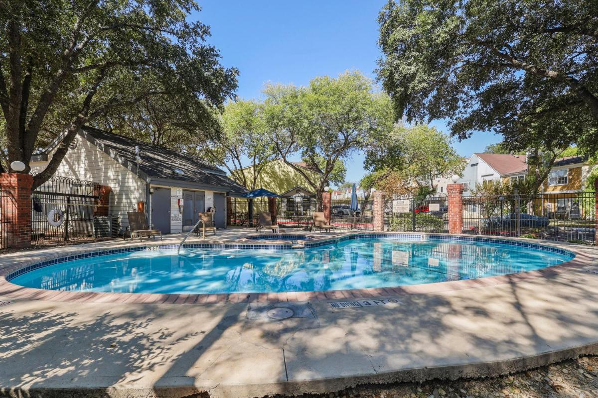 San Antonio Townhome Community Pool and Hot Tub!