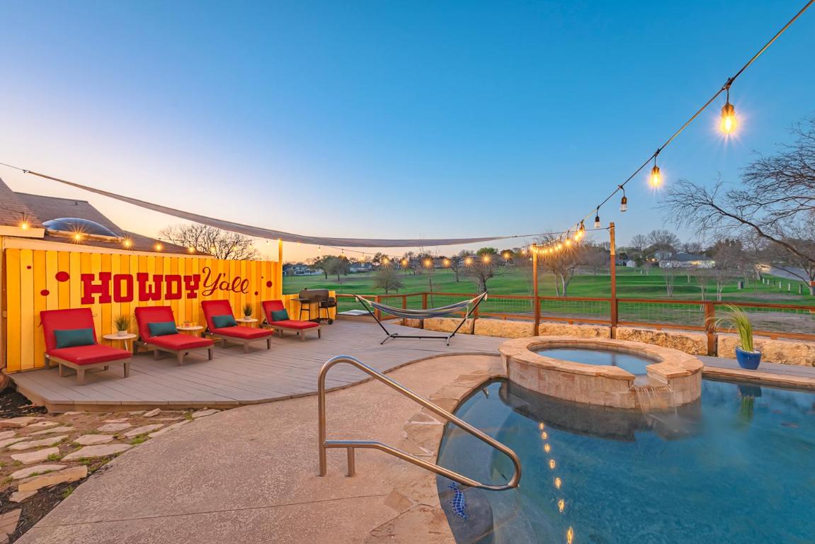 Stunning Pool Overlooking Golf Course & Game Room