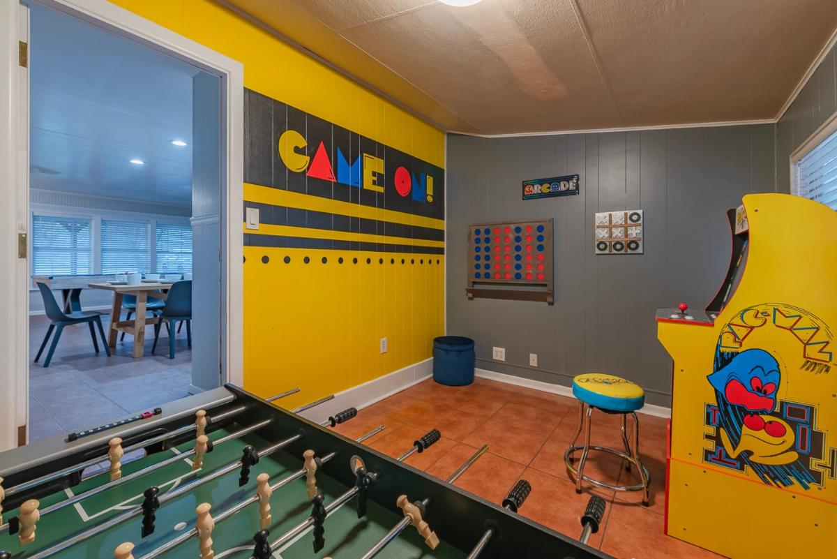 Texas Vacation Home, Game Room & Pool By Sixflags