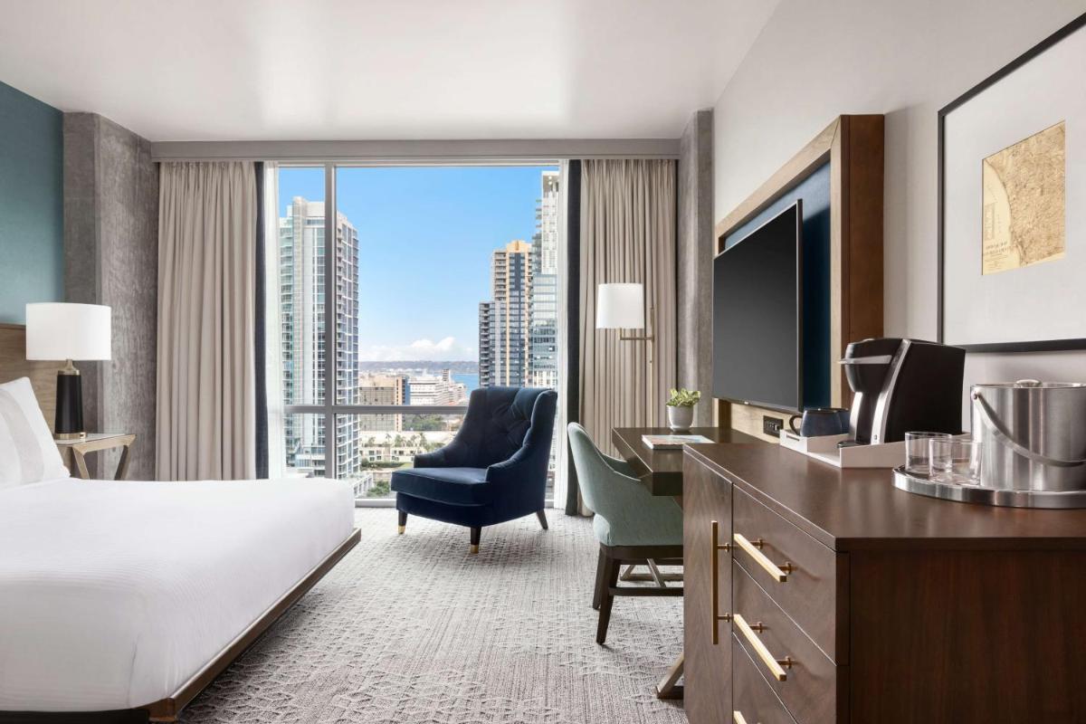 Carte Hotel San Diego Downtown, Curio Collection By Hilton