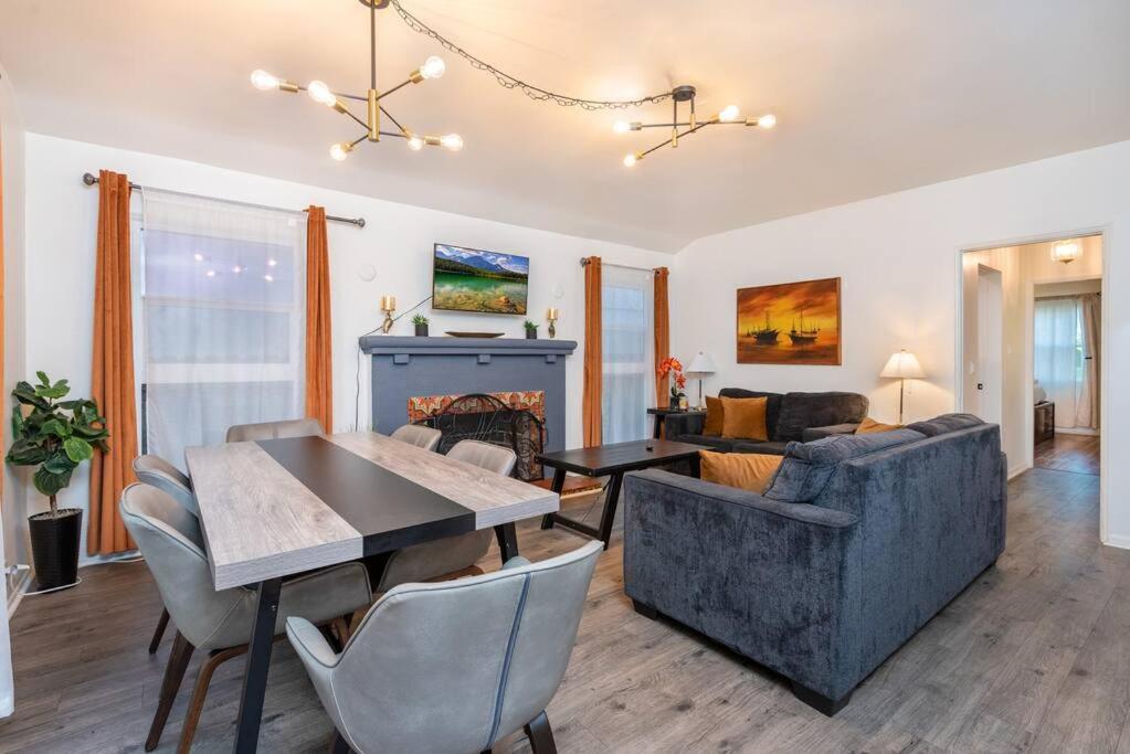 Chic and Spacious 3BR Gem in Central LA