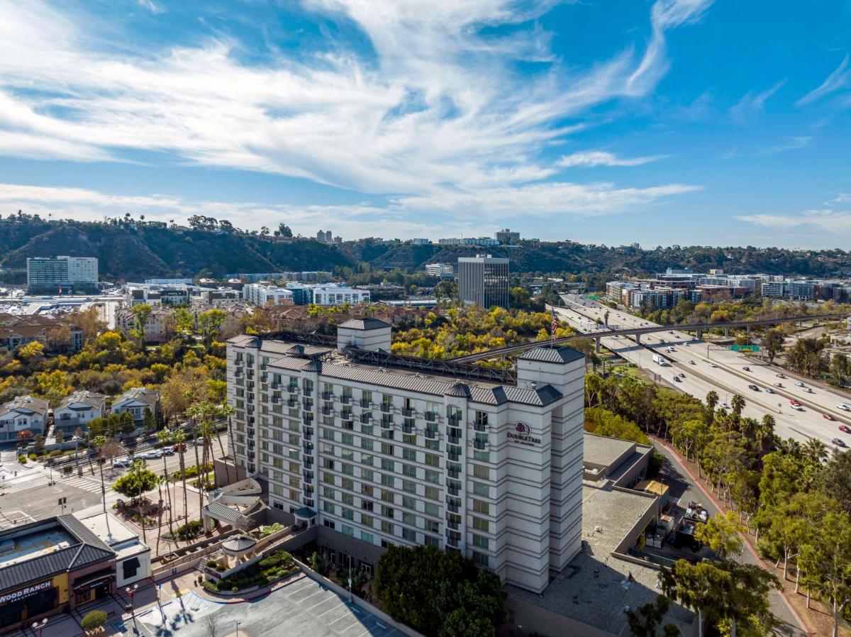 DoubleTree by Hilton San Diego-Mission Valley