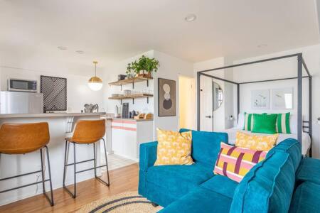 Modern Stylish Studio Manhattan Beach