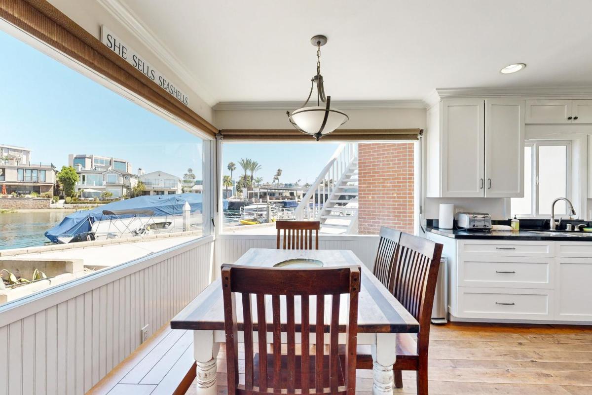 Newport Bay Front Vacation Home