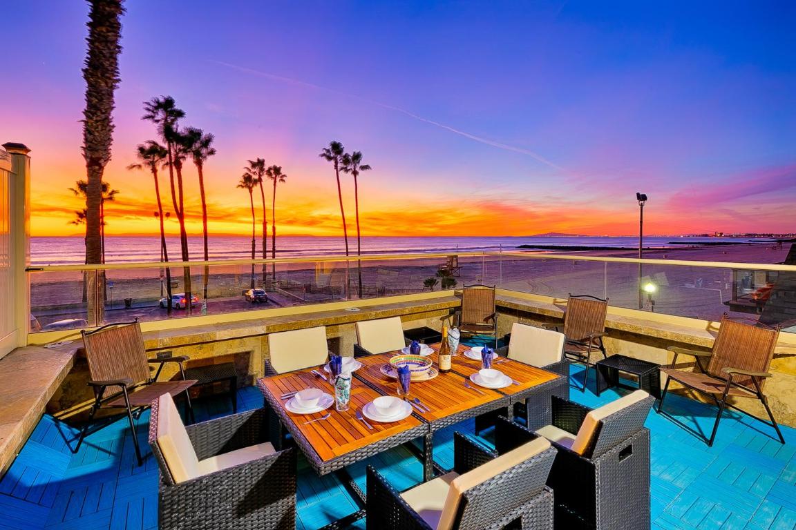 Newport Beach Pier View II