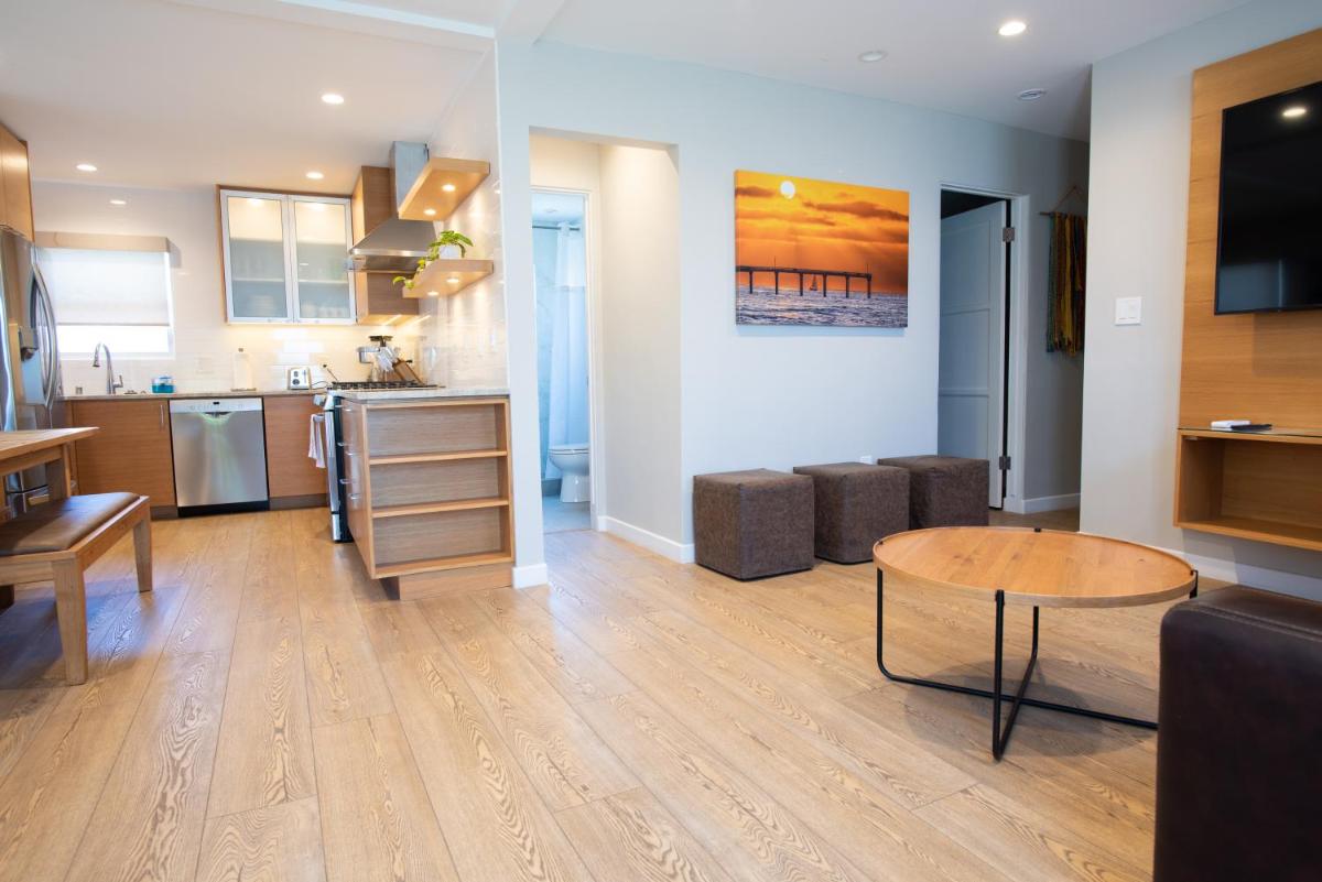 Ocean Beach Retreat, 3BR Newly Remodeled, Steps to Beach and Boardwalk