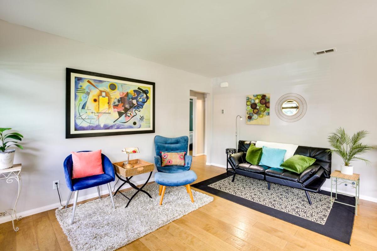 Pet-Friendly San Diego Home with Patio 5 Mi to Dtwn