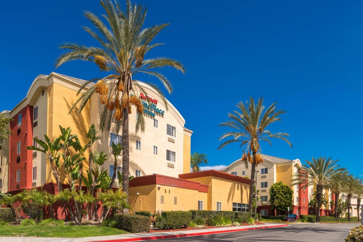 TownePlace Suites by Marriott Anaheim Maingate Near Angel Stadium