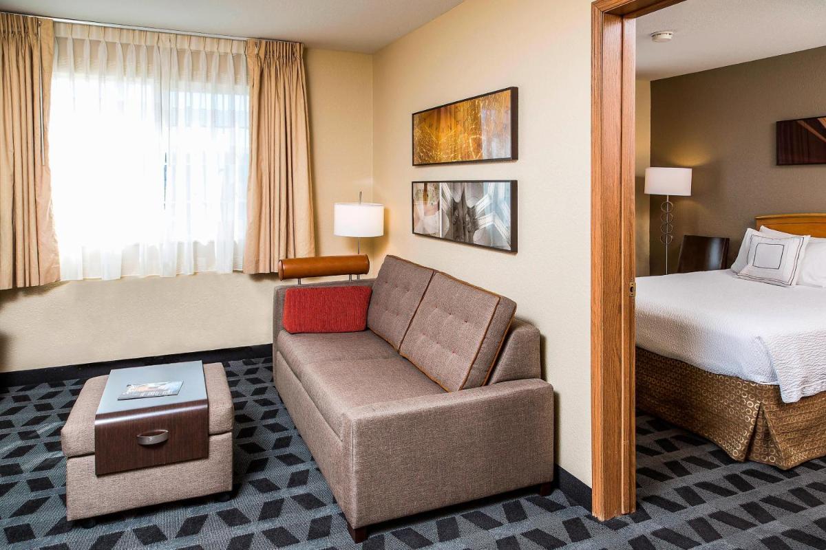 TownePlace Suites by Marriott Anaheim Maingate Near Angel Stadium