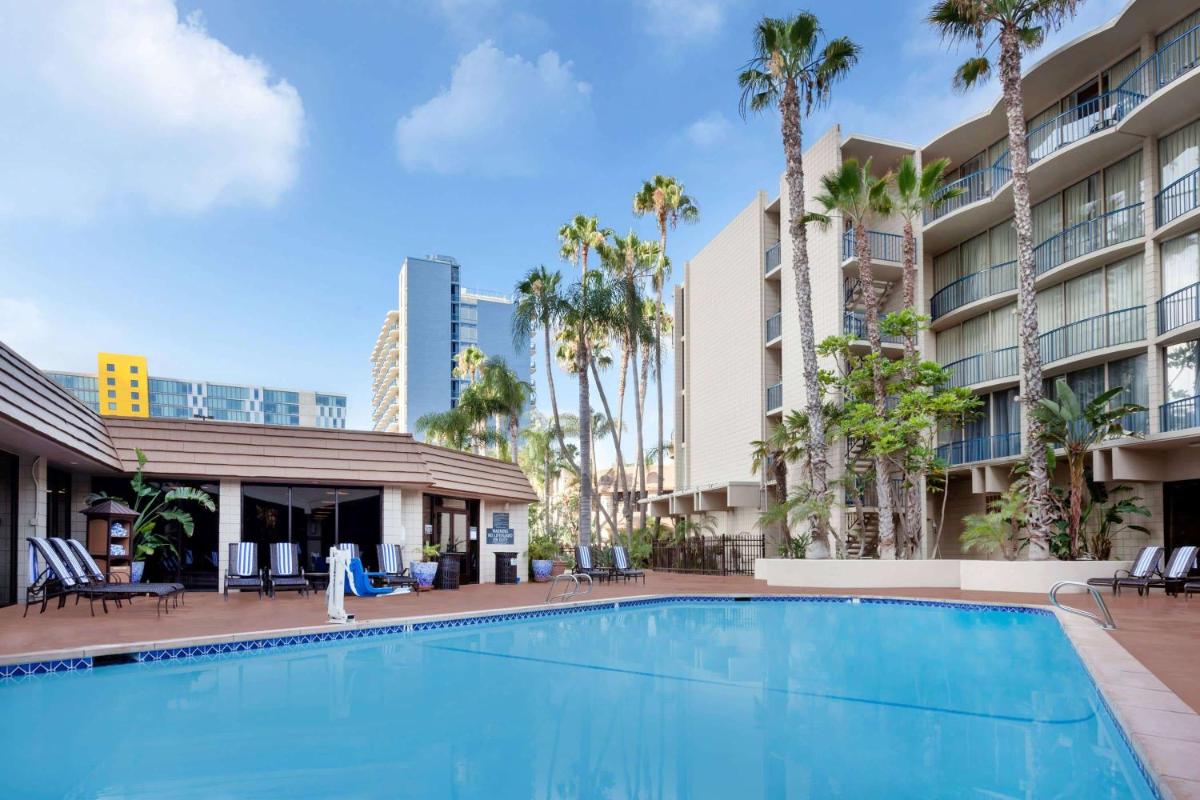 Wyndham San Diego Bayside