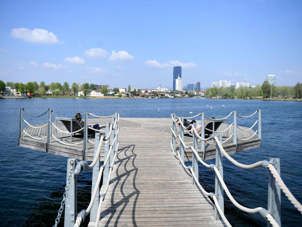 Ursula Rosé Collection an der Donau