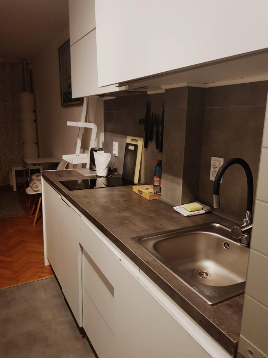 Apartament Plac Trzech Krzyży