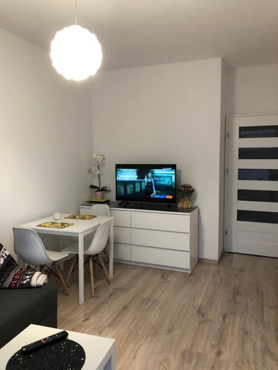 Apartamenty Metro Słodowiec, free parking Żeromskiego 1 CMKP- 5 min