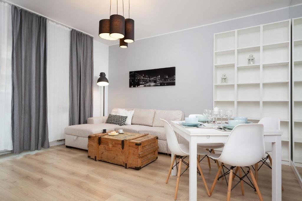 Apartment Warsaw Żoliborz by Noclegi Renters