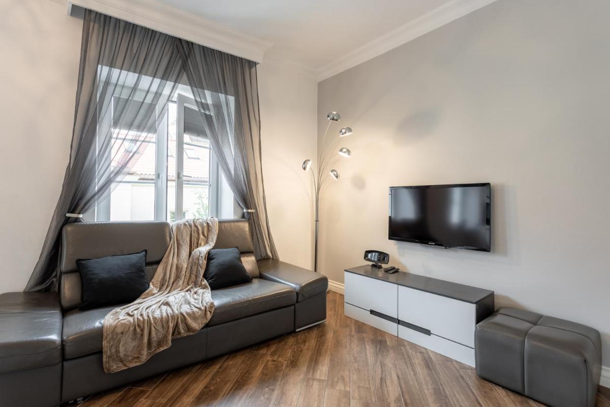 Central Warsaw Apartment – Great Location-Old Town – Podwale