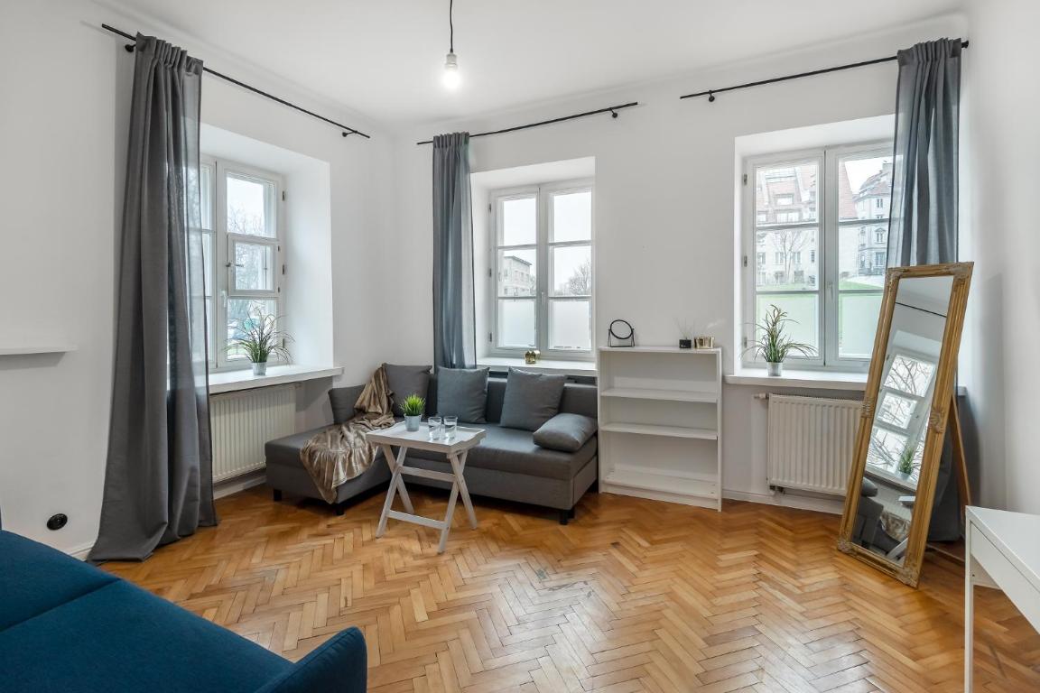 Central Warsaw Apartment – Great Location- Warsaw Stays-Mostowa