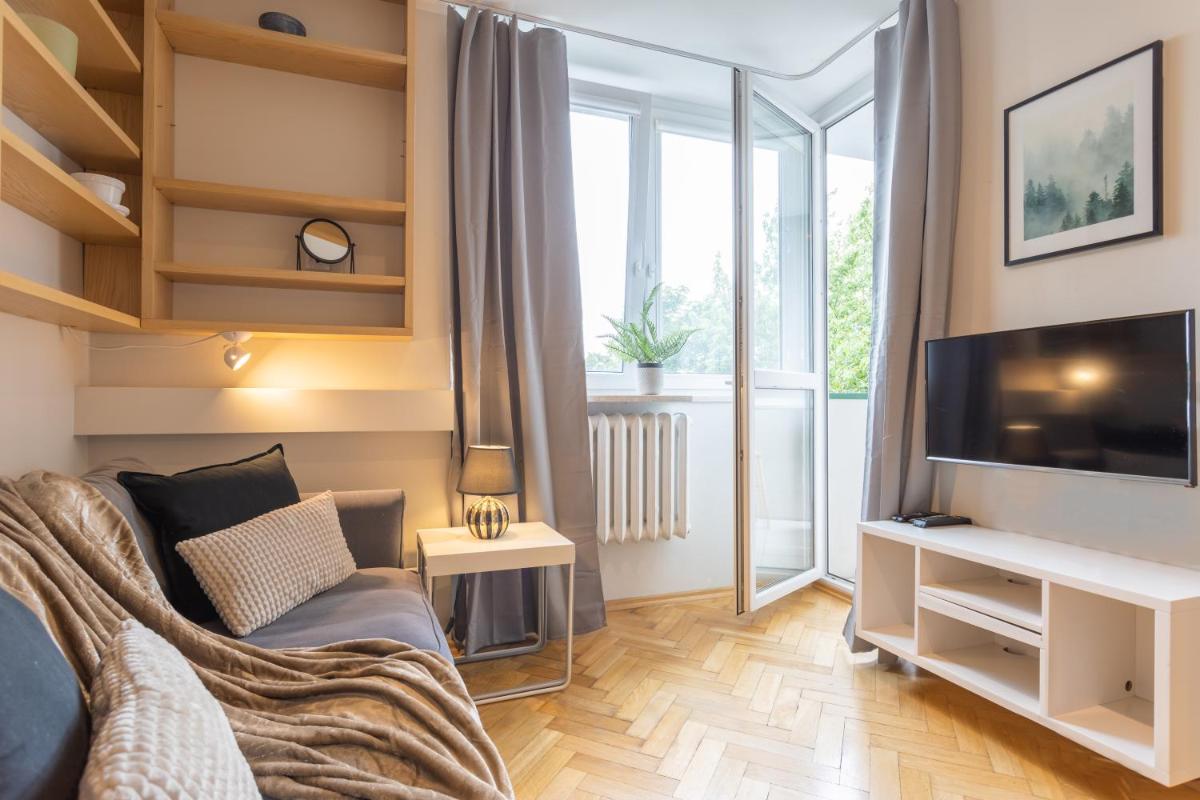 Central Warsaw Apartment – Great Location- Warsaw Stays-Zamenhofa