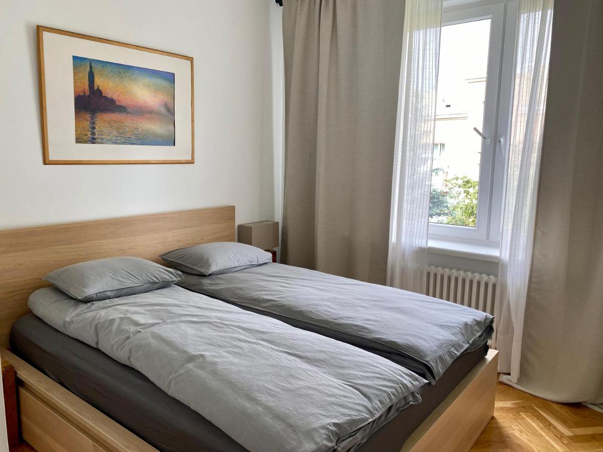 Chic Apartment in vibrant area – National Stadium – Saska Kępa