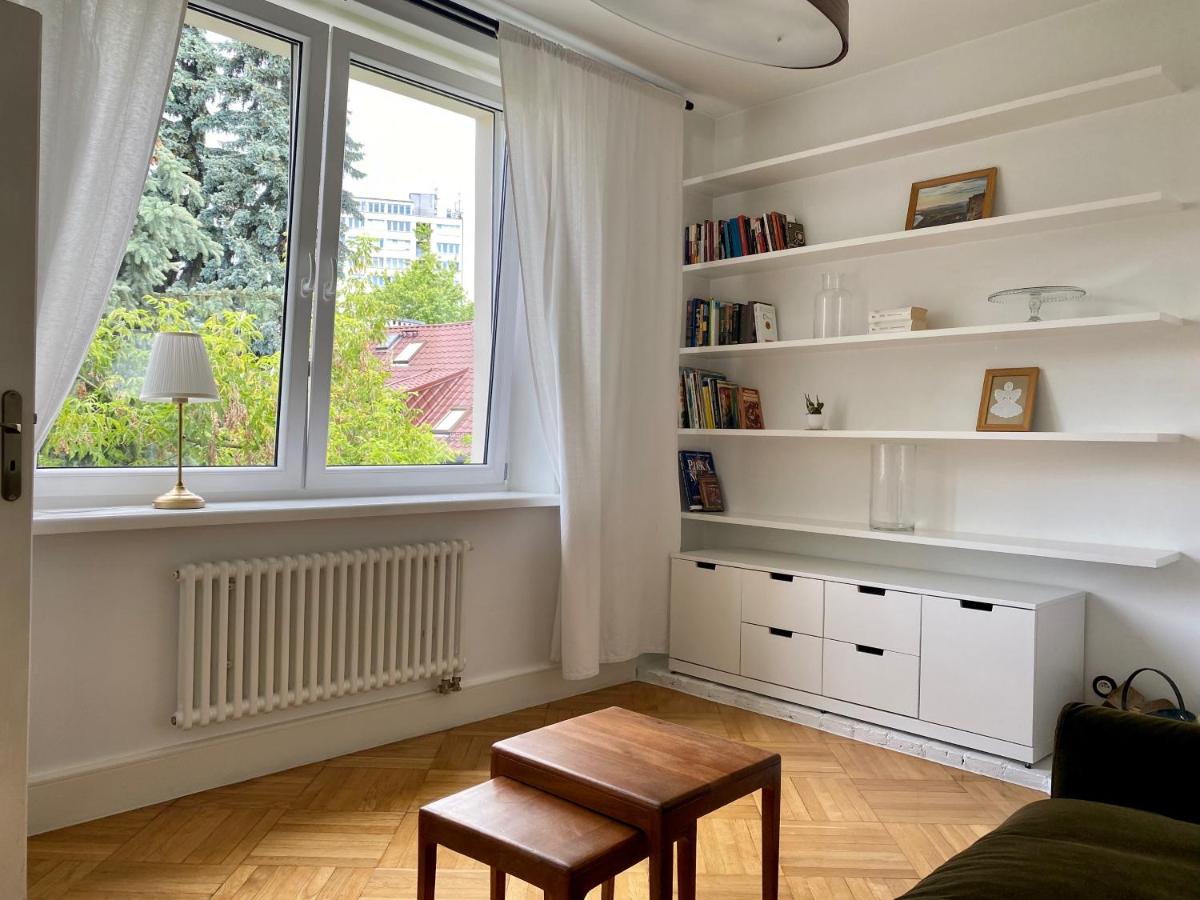 Chic Apartment in vibrant area – National Stadium – Saska Kępa