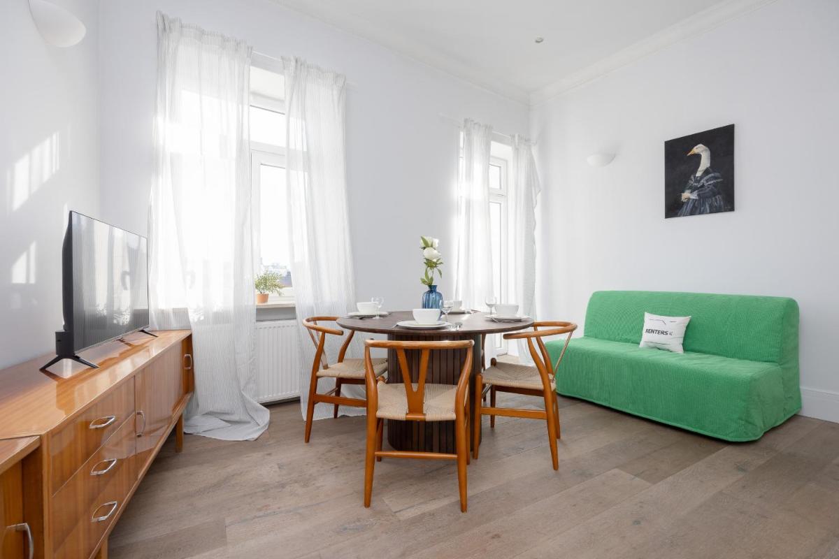 Comfortable Studio for 4 people in Warsaw by Noclegi Renters