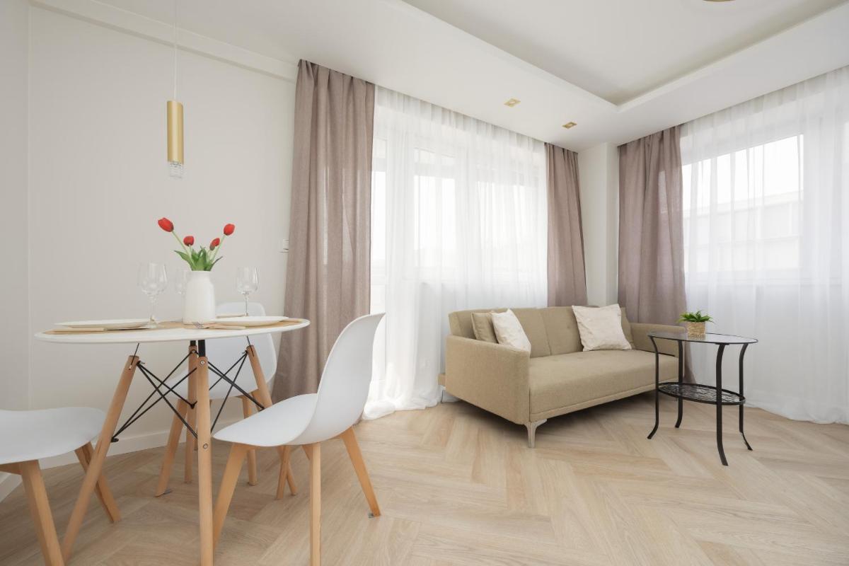 Cozy Apartment in the Centre of Warsaw by Rent like home