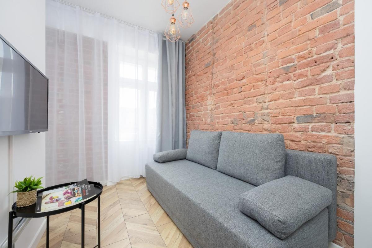 Exceptional Studio for 4 Guests in Warsaw by Noclegi Renters