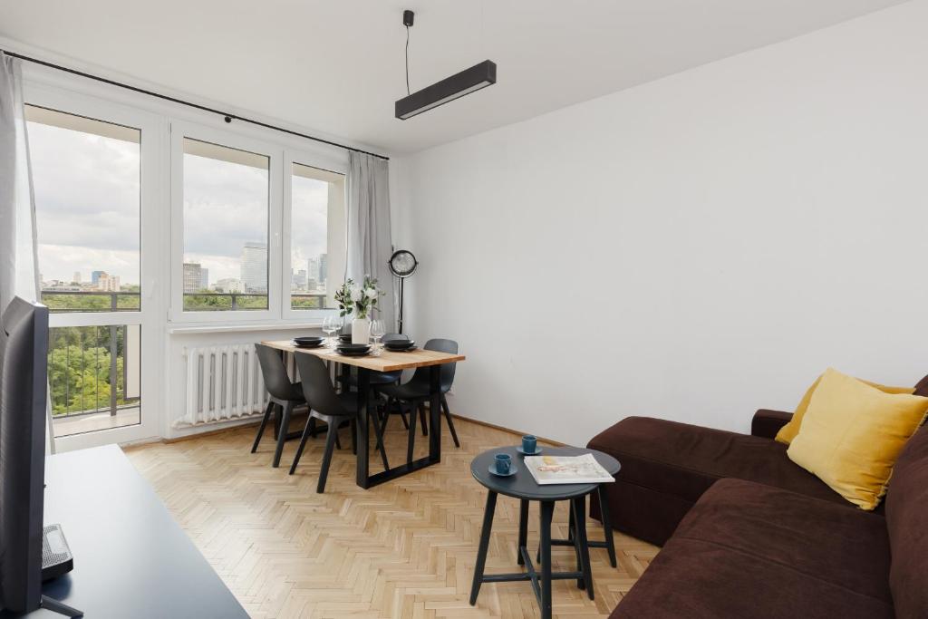 Family Apartment near Old Town by Noclegi Renters