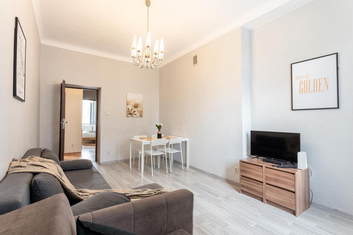 Golden Apartments in Warsaw – Two Bedroom Apartment in the Center – Marszałkowska