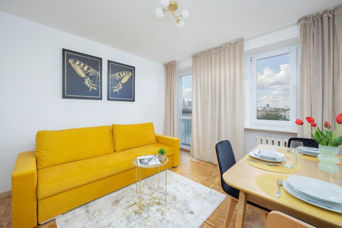 Ludna Apartment Overlooking the Center by the Vistula River Warsaw by Noclegi Renters