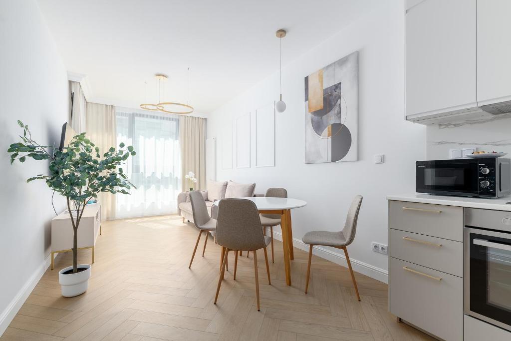 RentPlanet – Apartament Grzybowska