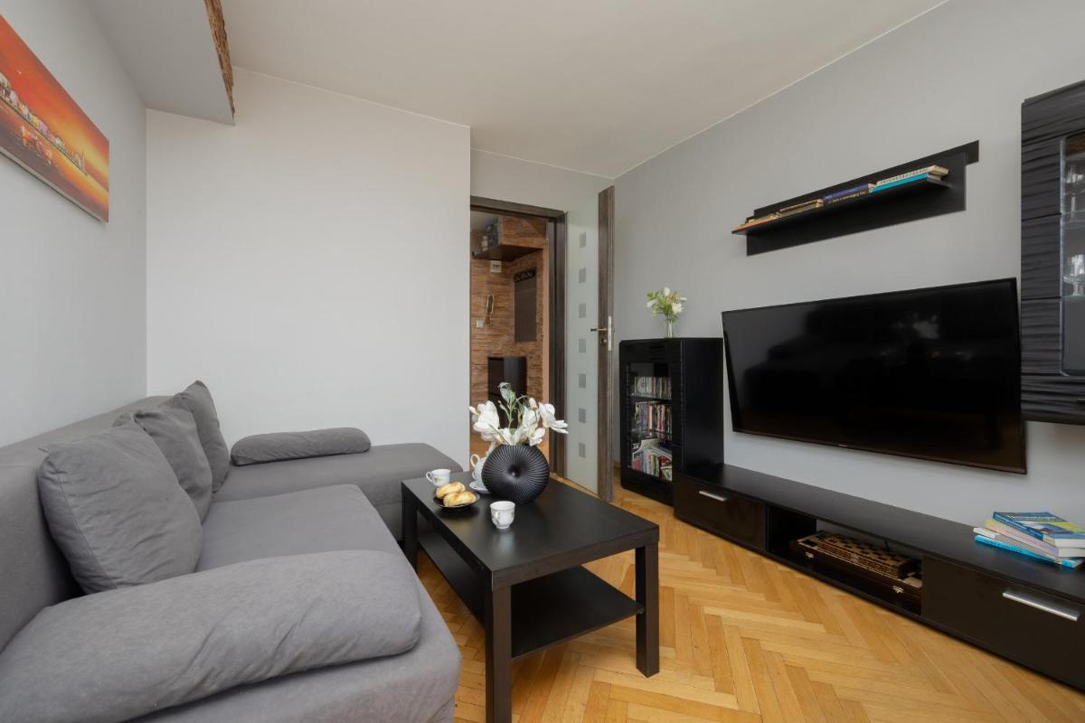 Salezego Apartment near PGE Narodowy Warsaw by Noclegi Renters