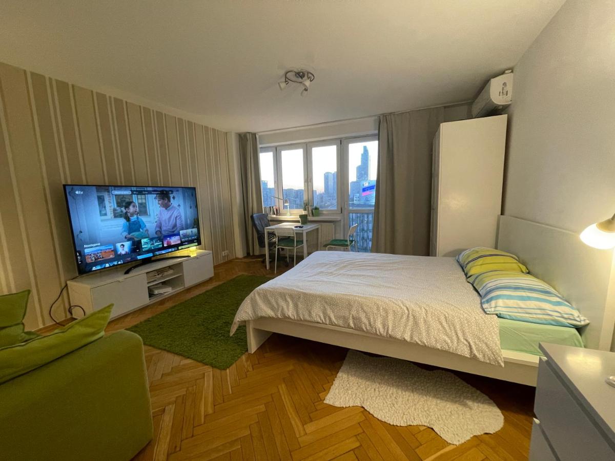 Super Apartament GREEN Rondo ONZ Metro NOWE Wifi 300 Mb/s AirCondition Netflix Spotify