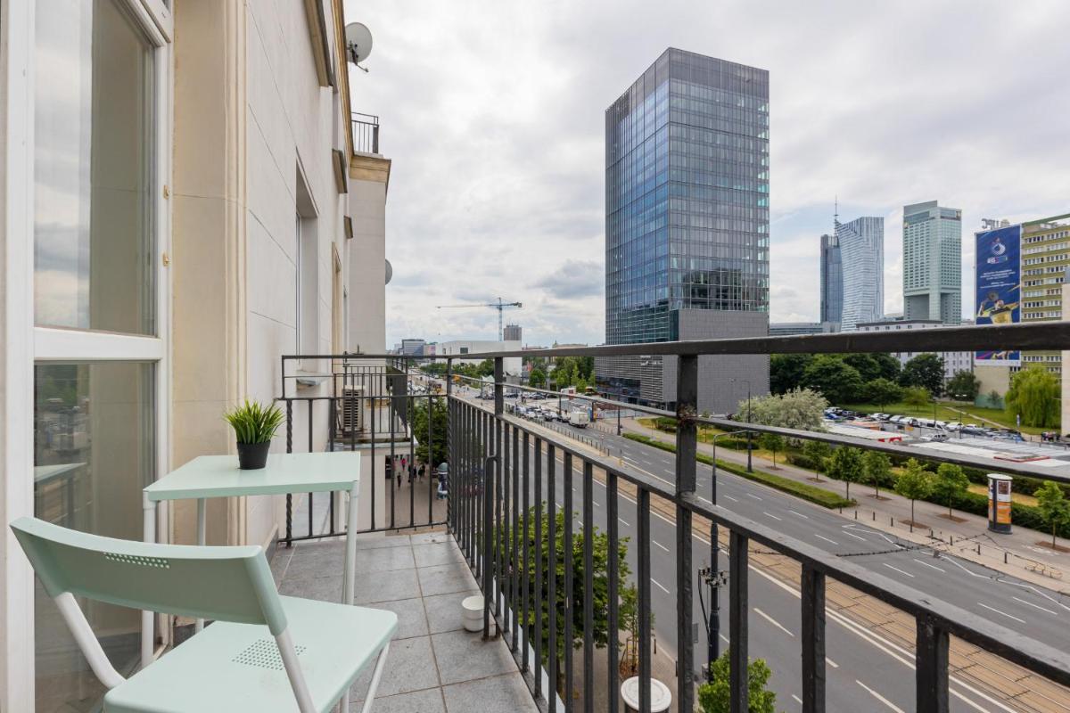 Trendy Apartment Marszałkowska with City View near Ogród Saski by Noclegi Renters